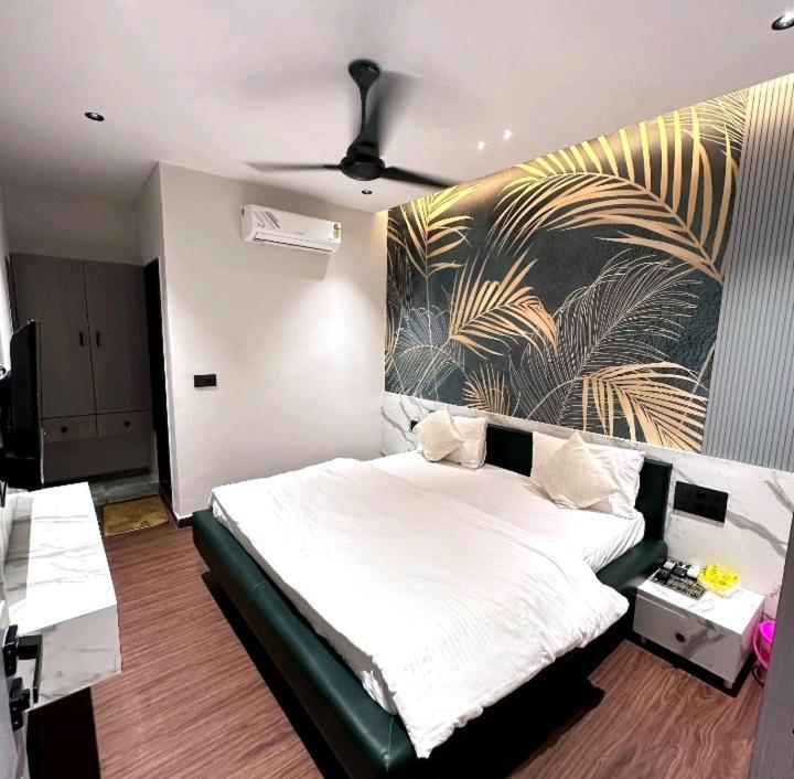 V Love Hotel สุรัต ภายนอก รูปภาพ